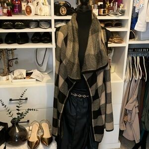 Women’s size large beautiful  fall open front sweater vest.